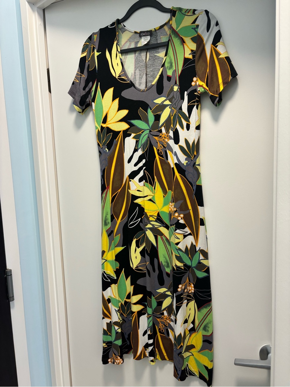 Kim & Co. Short Sleeve Floral Maxi Dress